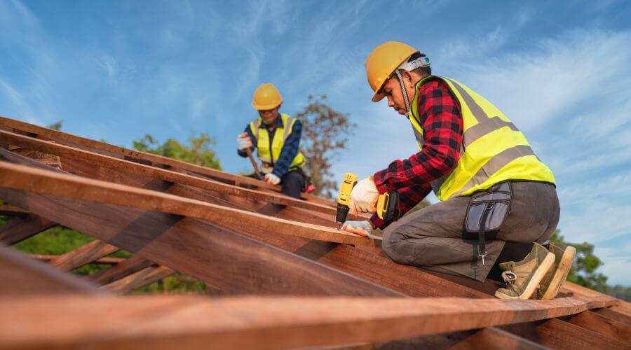Professional gutter cleaning in Green Isle, MN